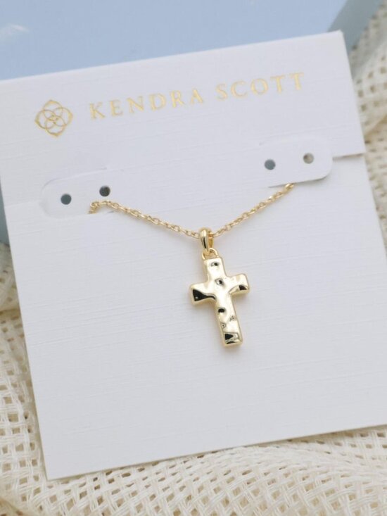 Kendra Scott Jewelry - Kendra Scott cross pendant necklace